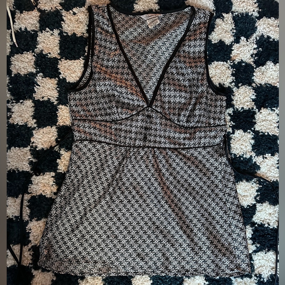 Adorable vintage top